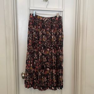 New midi, pleated, Scotch & Soda skirt